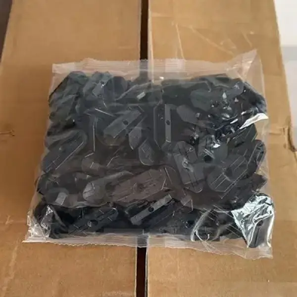 100 Pcs Plastic Clips & Screws - BuildBarn Melbourne.